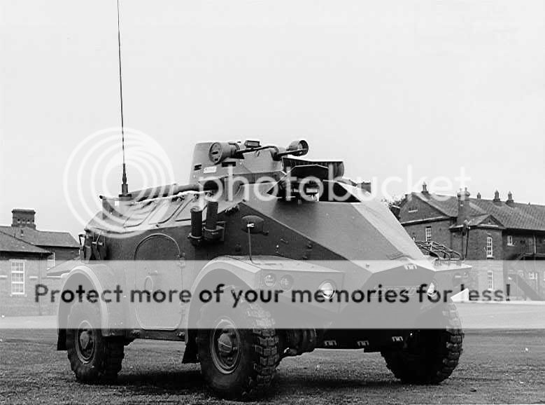 1971 29 PROFILE AFV WEAPONS - M4 Medium (Sherman) SC 1971 29 PROFILE AFV WEAPONS - M4 Medium (Sherman) SC