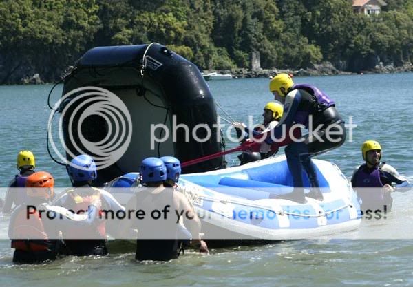 www.somoaventura.com Sitio oficial del rafting en Cantabria. Deportes de aventura y turismo activo. Descenso de Barrancos, Alojamiento en Cantabria, Apartamentos en Santander